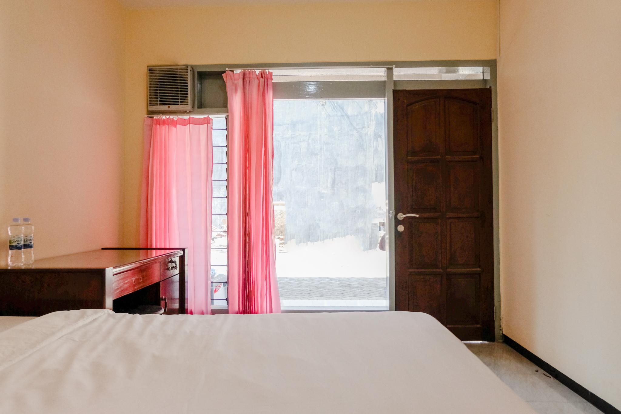 Hotel Reddoorz At Cbr Blimbing 2*